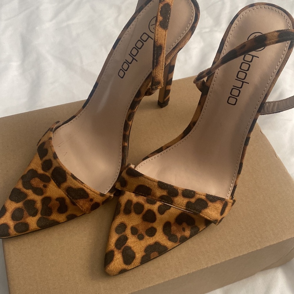 Pointed toe Leopard heel - Picture 2 of 4